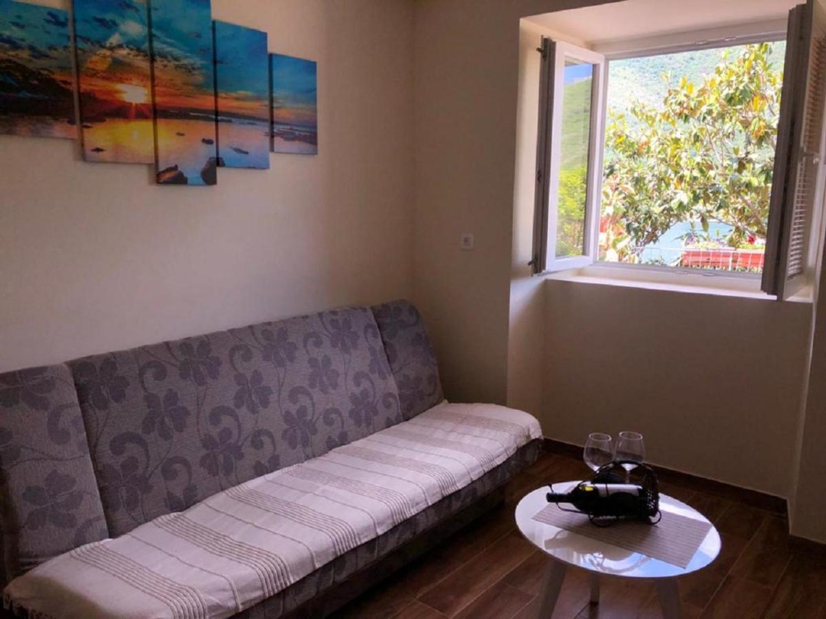 Apartments Todorovic Tivat Exterior photo